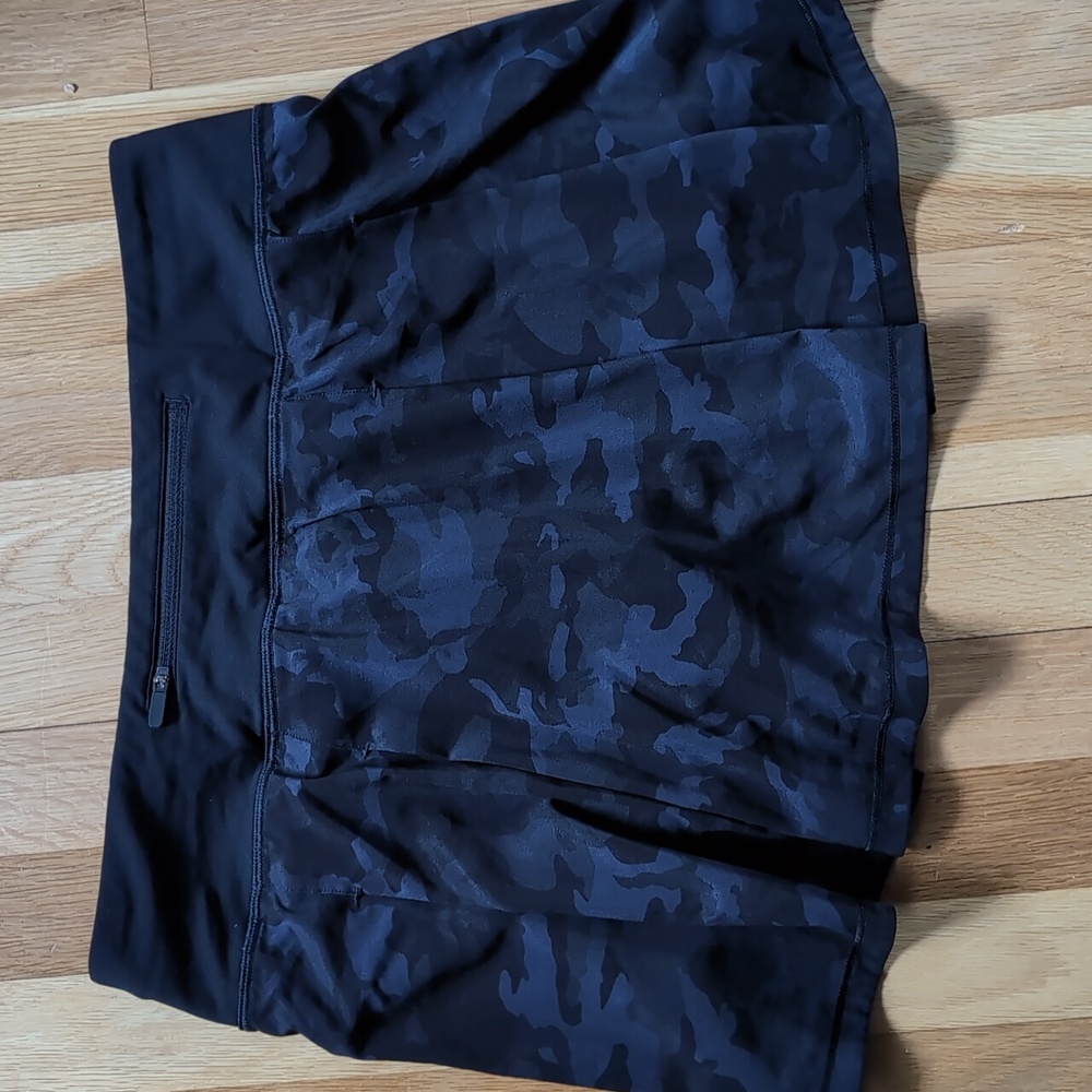 Lululemon running skirt 8 Tall